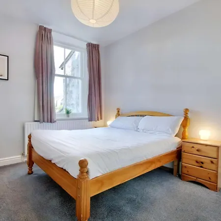 6 Bed In Sz389 Holiday home